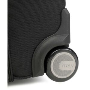 titan-prime-rollenreisetasche-schwarz-70-cm-391602-01-35