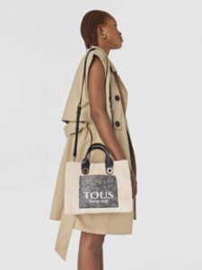 tous